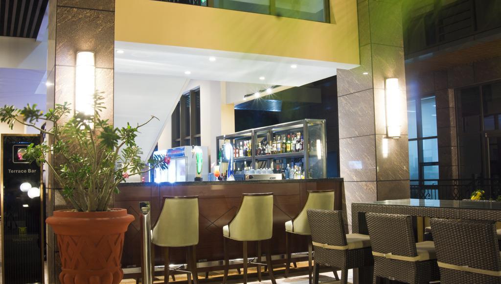 Tang Palace Hotel Accra Luaran gambar