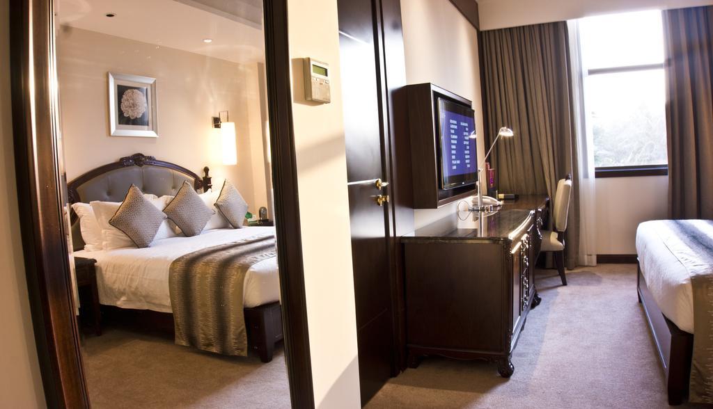 Tang Palace Hotel Accra Luaran gambar