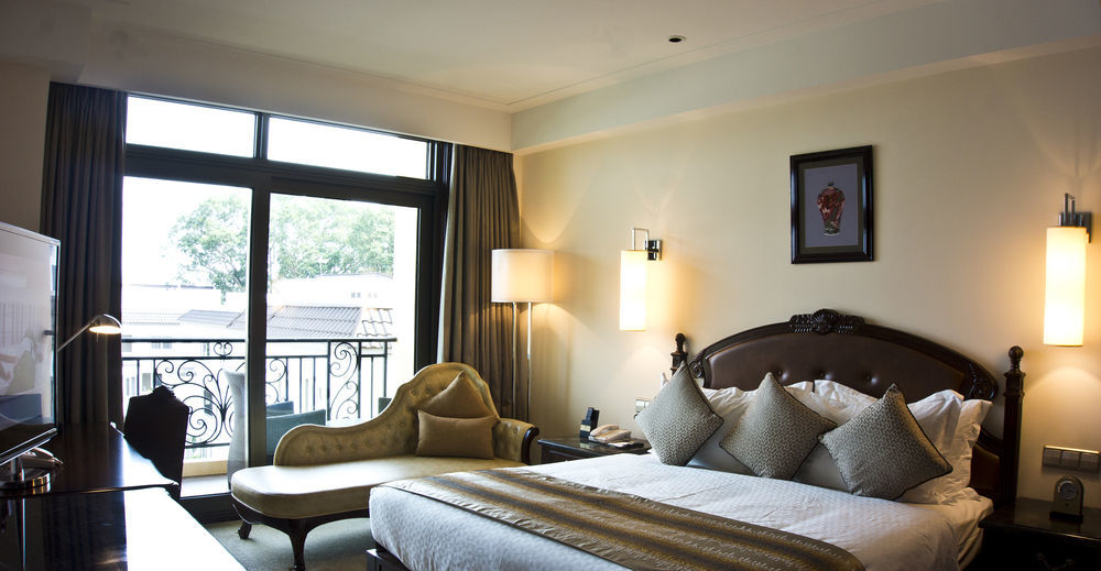 Tang Palace Hotel Accra Luaran gambar